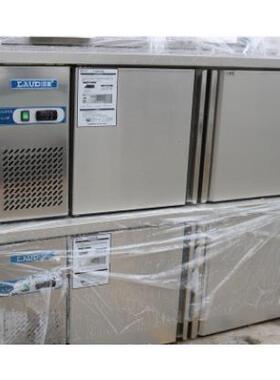 凯利风冷冷藏1800*700*800商用厨房操作台平面冰箱ZB0.4L2LD