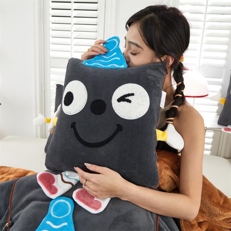 加厚抱枕被子两用二合一车载午睡毯午休毛毯多功能办公室车用枕头
