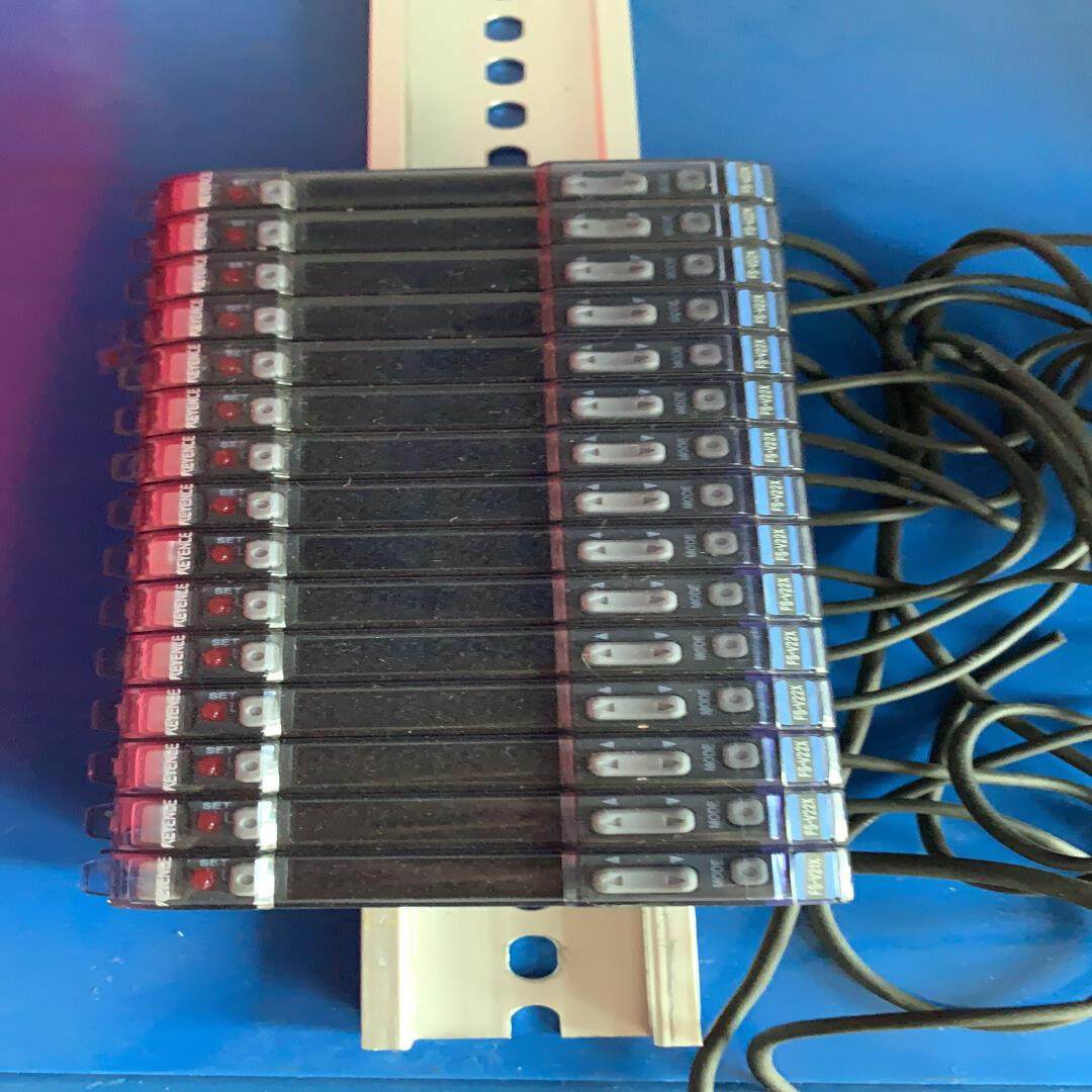 基恩士keyence FS-V21X FS-V22X（佳毅工控）