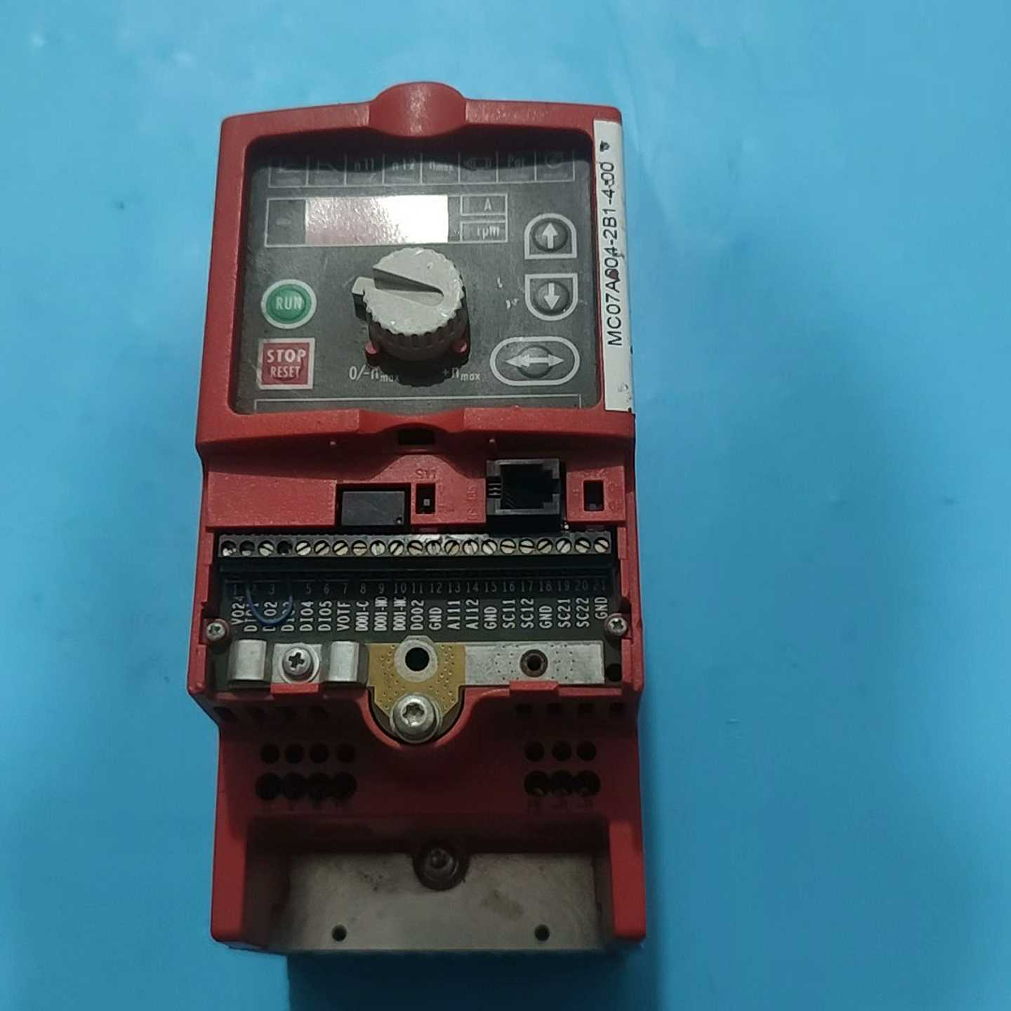 咨询-德国赛威变频器MC07A004-2B1-4-00，0.37K