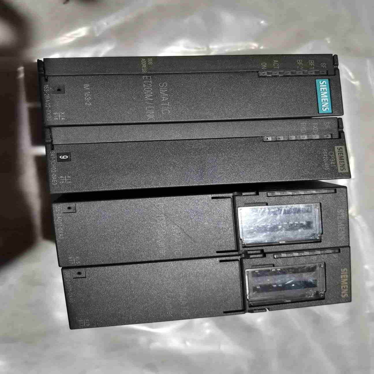 67158-0ad01-0xa0，共2只，0/只~询价