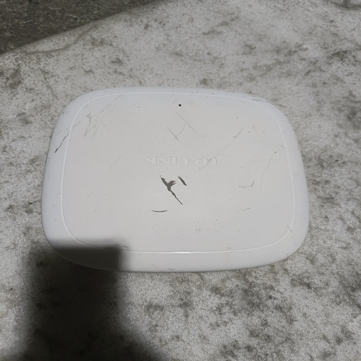 【议价】普联吸顶式TL-AP1908GC-POEDC  成色如图