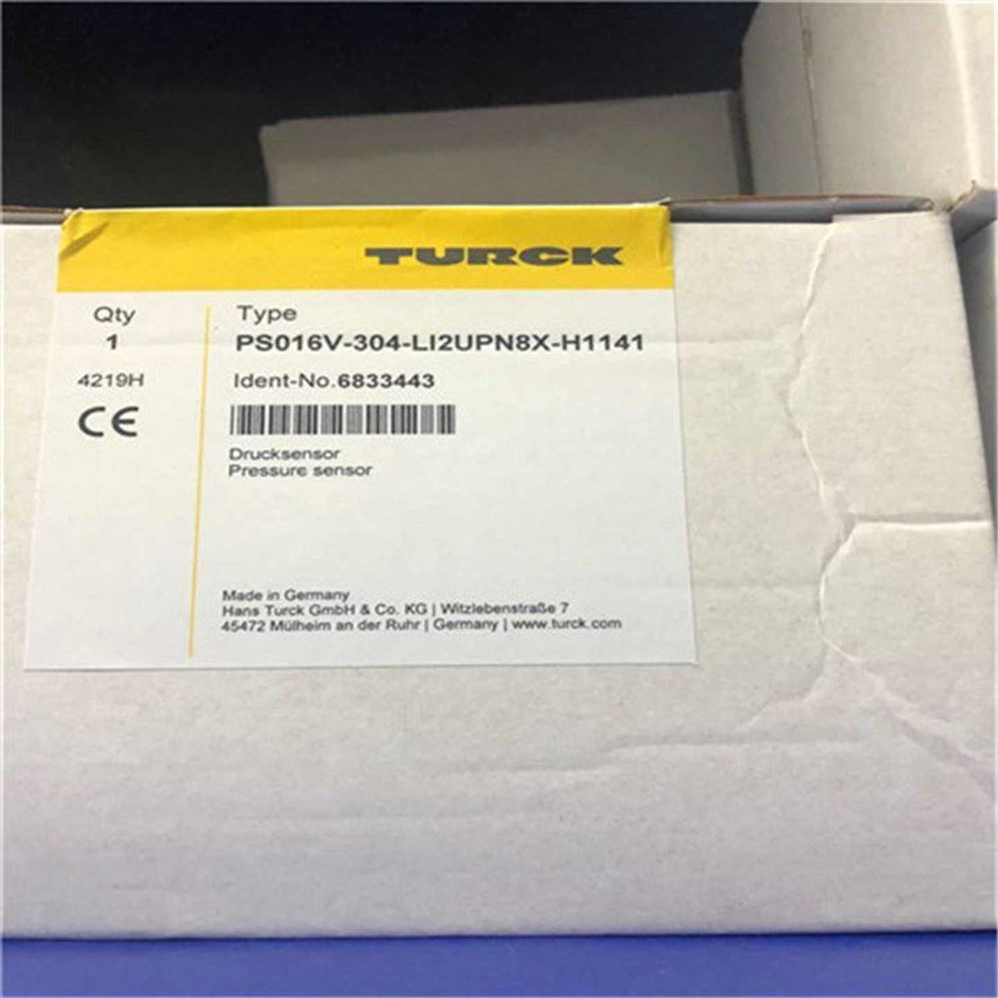 BI10U-M18-AP6XT电感式接近传感器