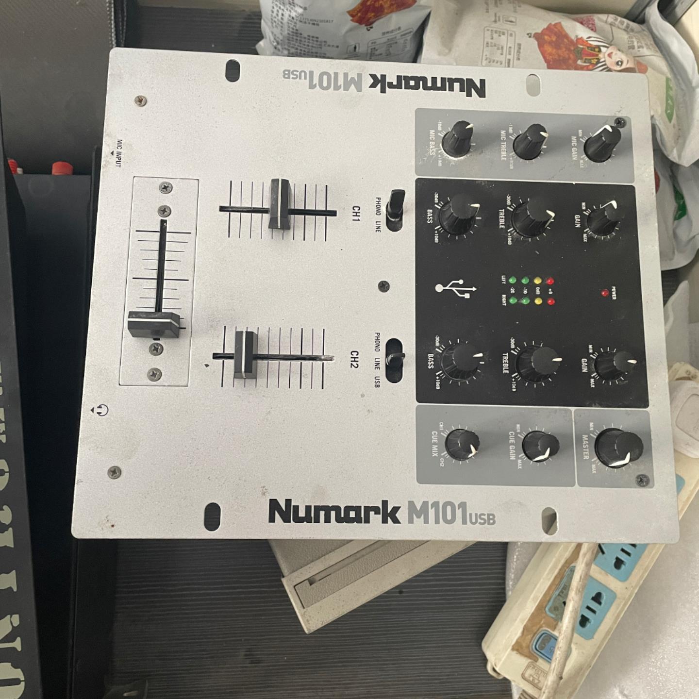 Numark露玛M101USB DJ专用打碟 两路混音台(亚飞商行）