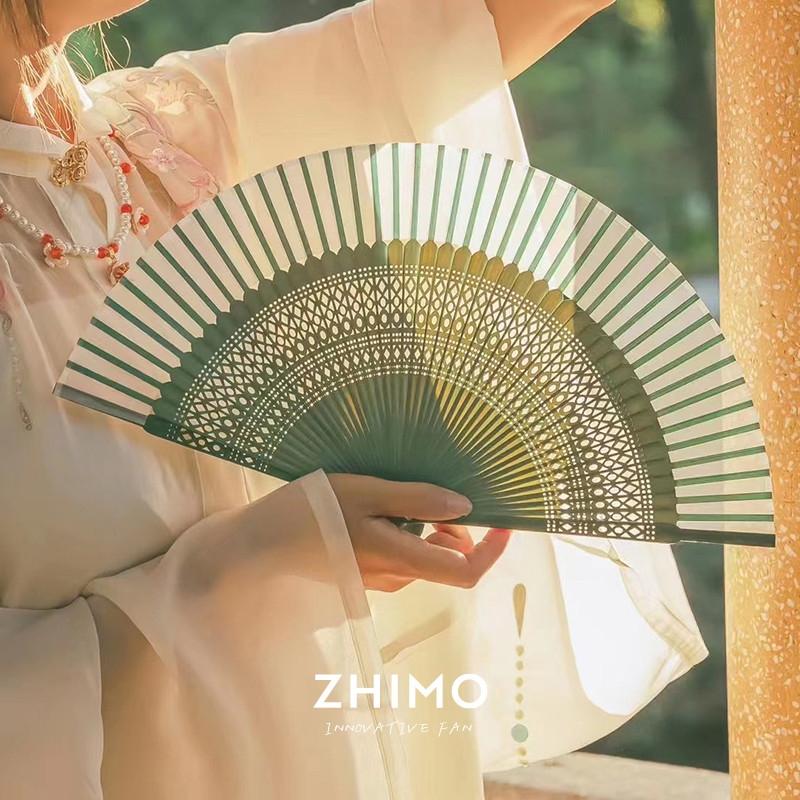 芷墨原创汉服旗袍拍照古风折扇雕刻花纹纯色素雅复古扇子松霜