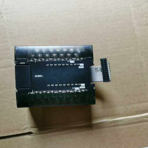 (议价)CP1W-16ER，成色如图，备用机未使用，功能