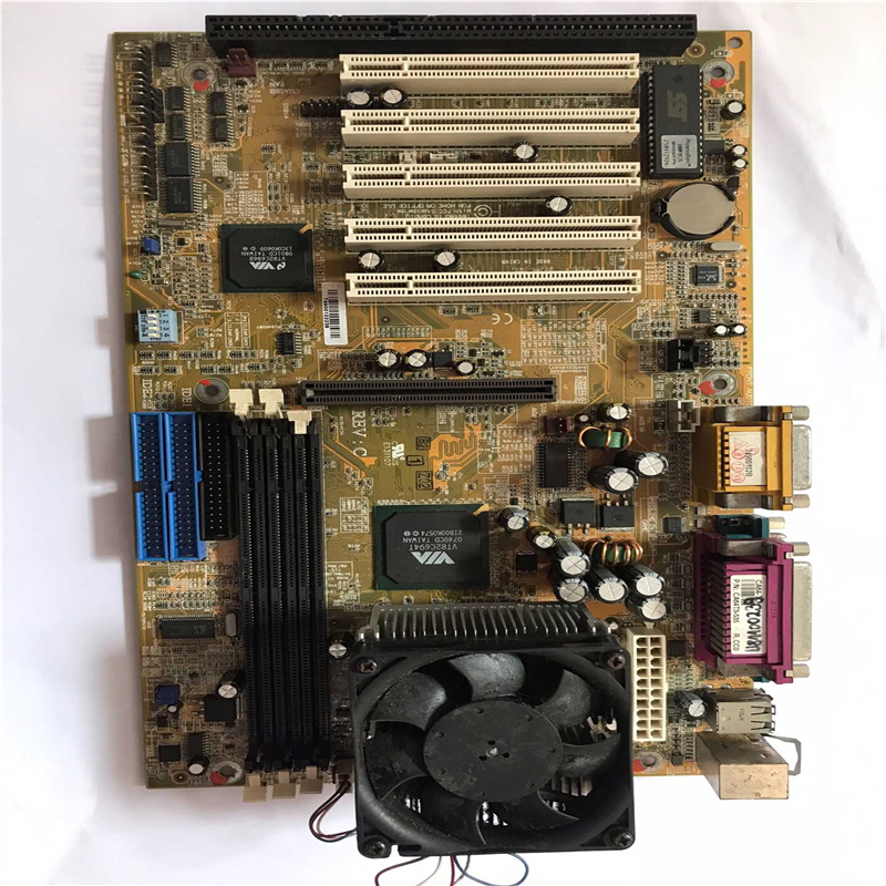 CRUS E131107船用雷达电路板。识货的带价来议。{议价}