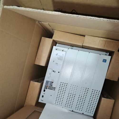 伦茨E82EV223-4B241变频器~议价