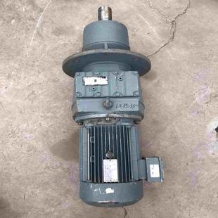 星慕电子 DV132S4 一台sew立式 RM87 速比1 齿轮减速机