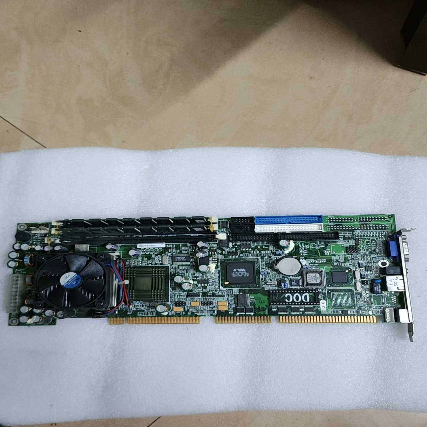 ROCKY-3703E 1V -1.0  工业工控 主板配C【鑫鑫商铺】