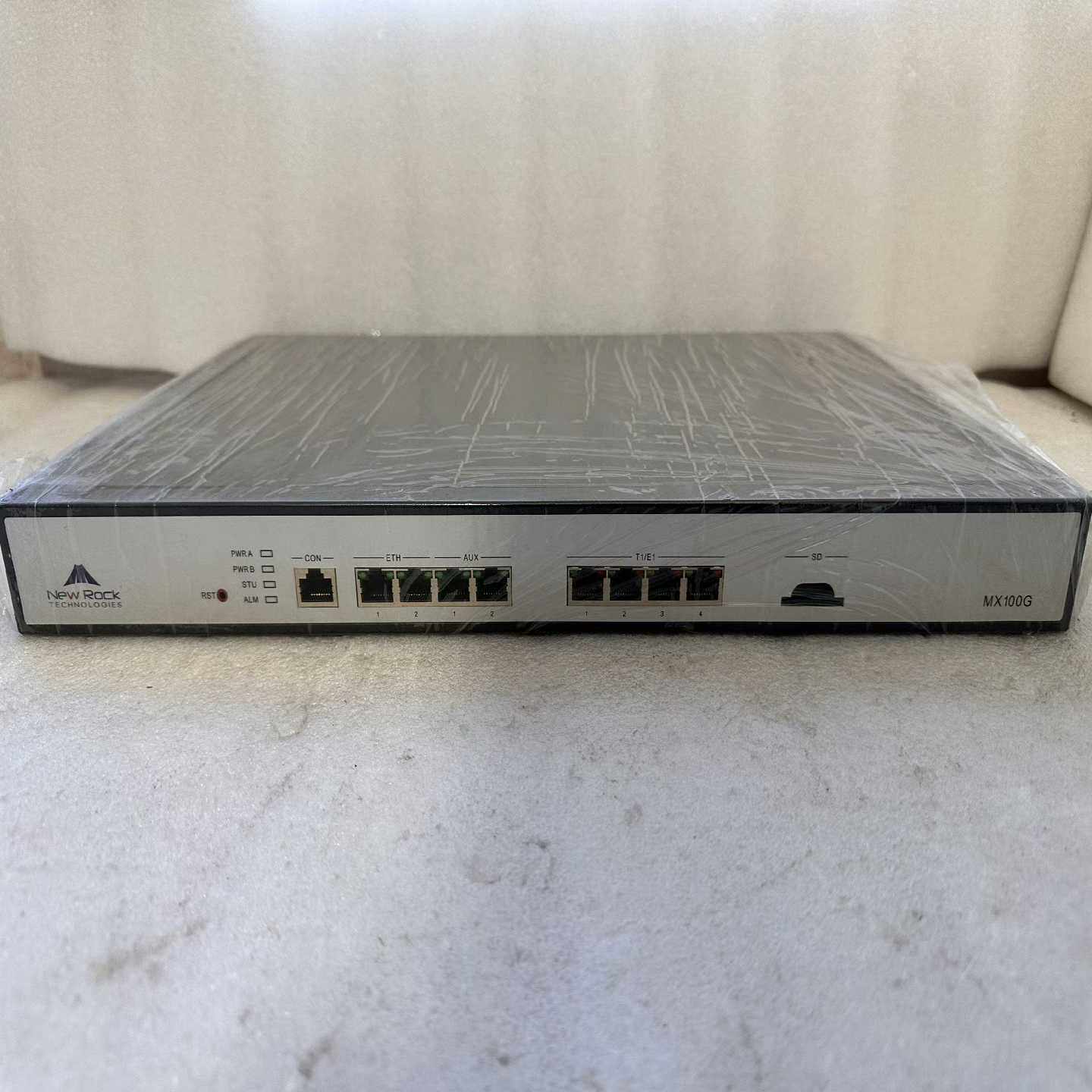 迅时 MX100G-S-4E1/T1数字中继网关~议价