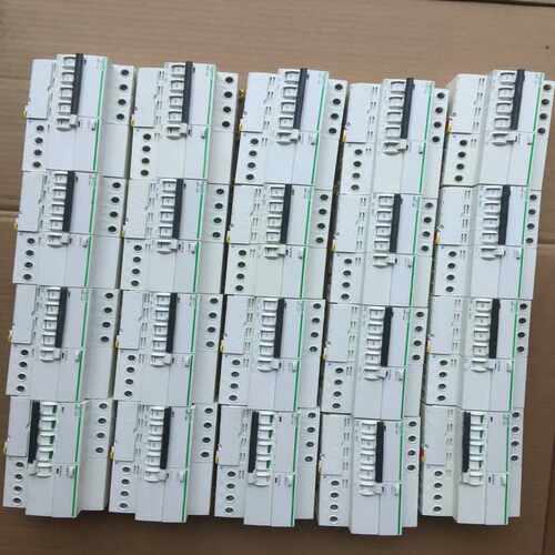4P组合式漏电保护器  安数16-63A ~询价