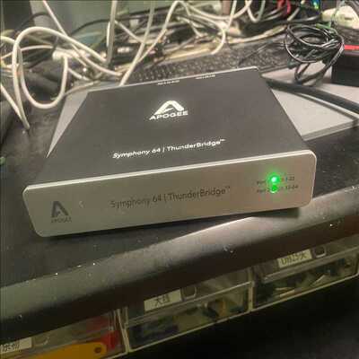 Apogee Symphony 64 ThunderBrid（耶耶电子）