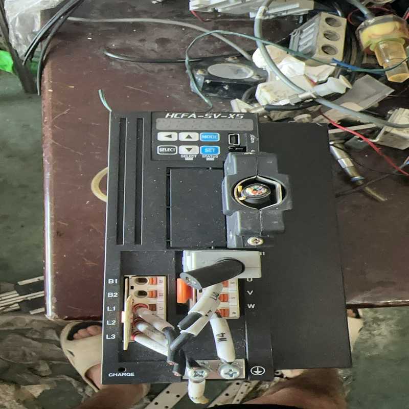 禾川伺服驱动器电机X5DA100A-11 X5DA200A-（咳咳电子）