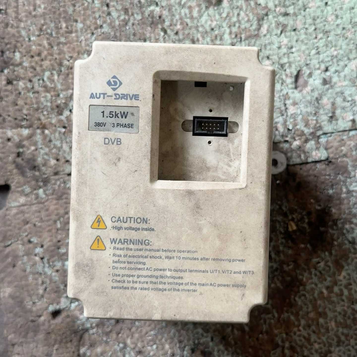 (询价)德莱尔变频器DVB-4T0015G 1.5KW 实物图拍摄