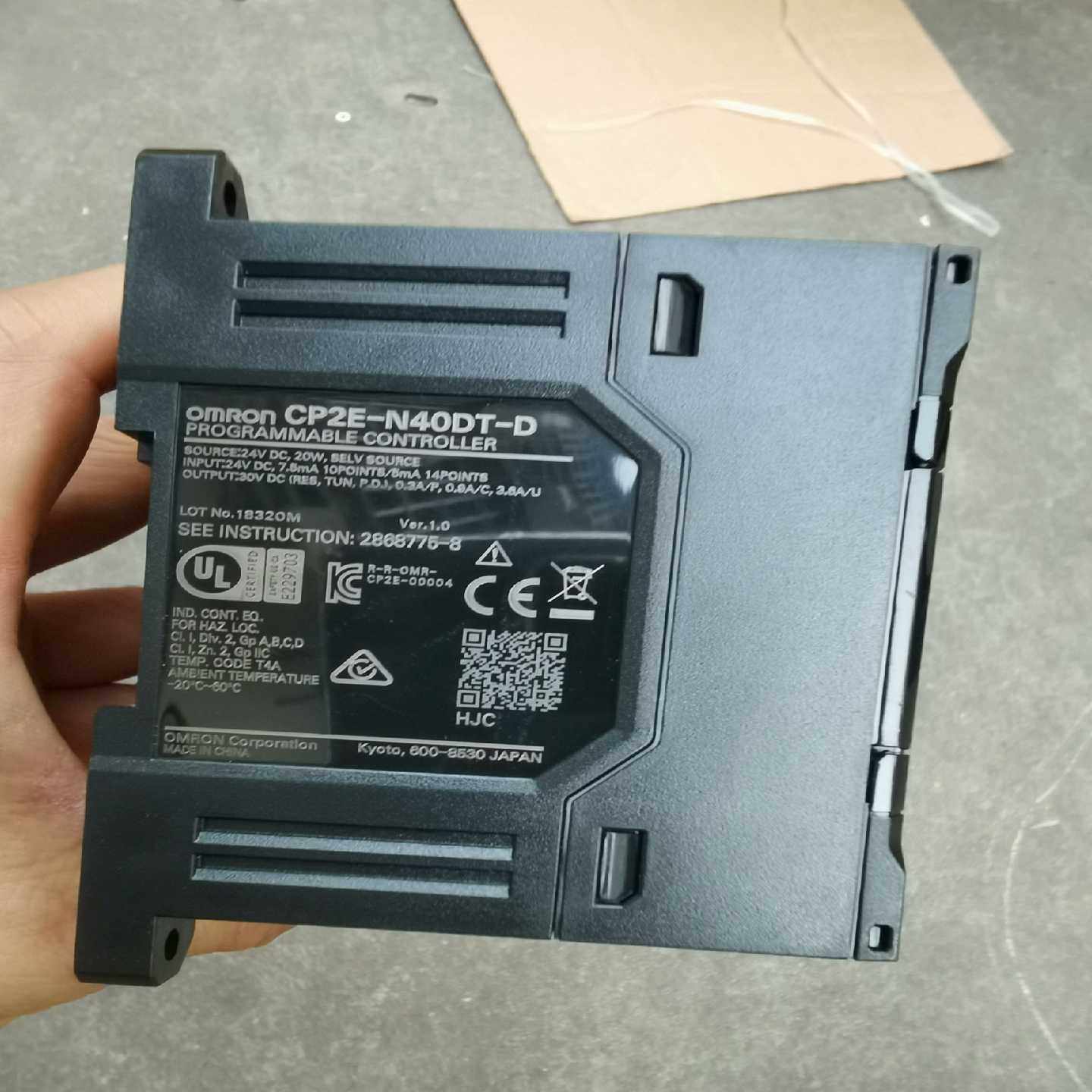 Omron/CP2E-N40DT-DPLC，实物（电子设备）