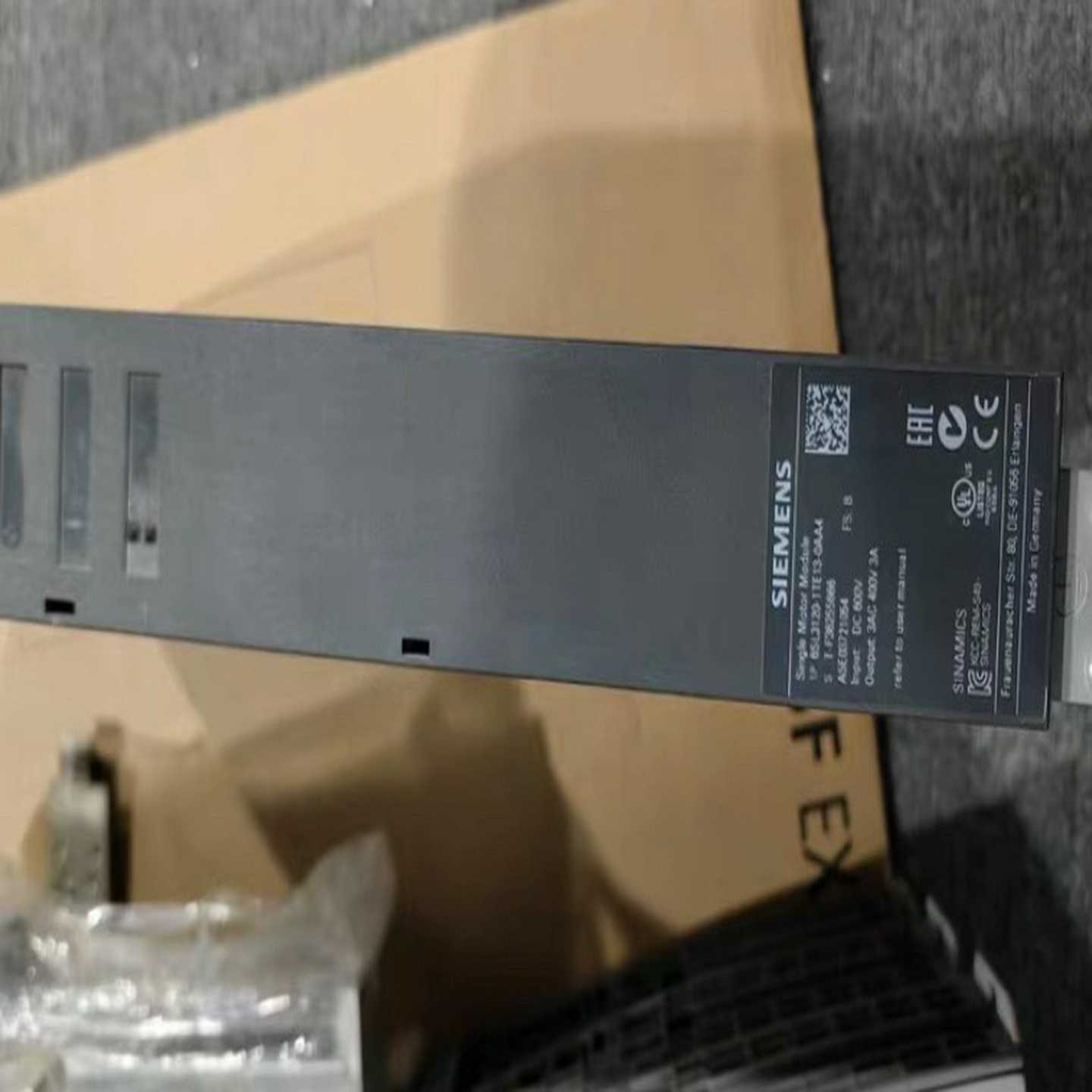 6SL3120-1TE13-0AA499新成色新，后包装【卡奥电子】