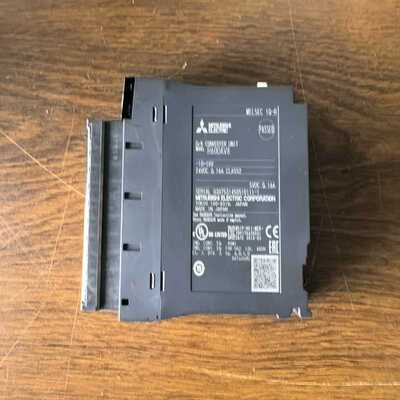 询价~PLC模块R60DAV8 18年的东东 外观都还不错 功