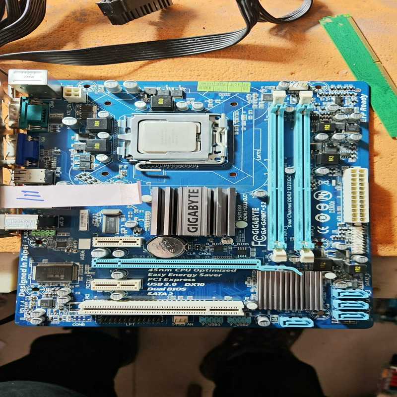 技嘉G41MT一S2主板带Q8400u正常使用~询价