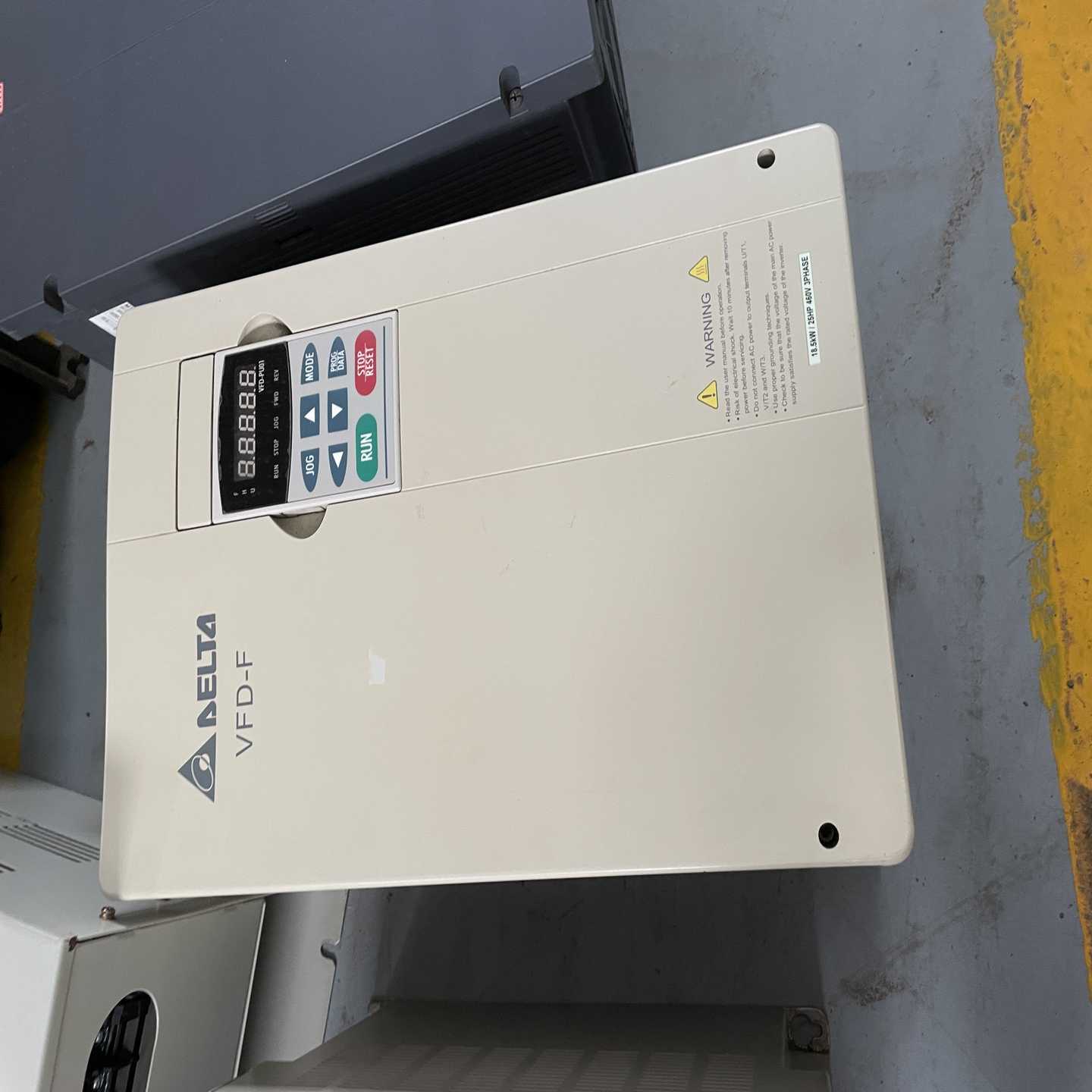 台达变频器VFD-F系列VFD185F43A VFD220F~议价