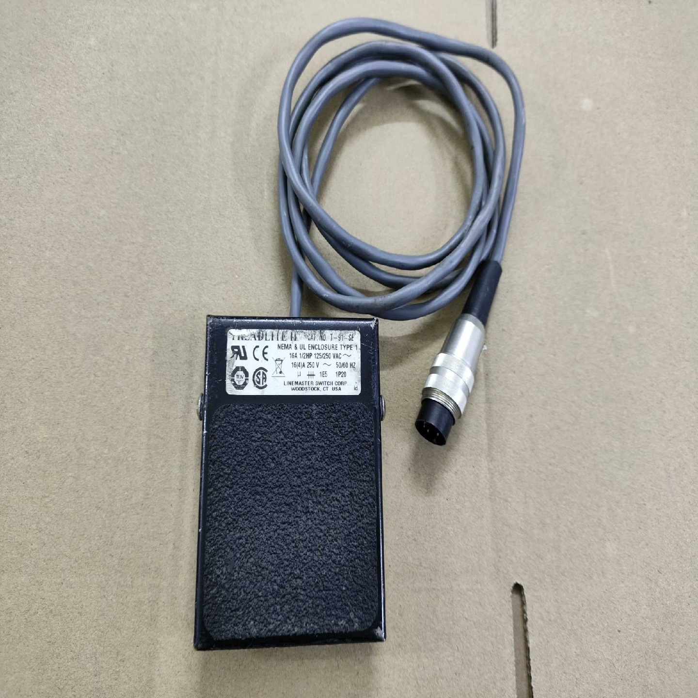 Linemaster  TREADLITE II   T-9~议价