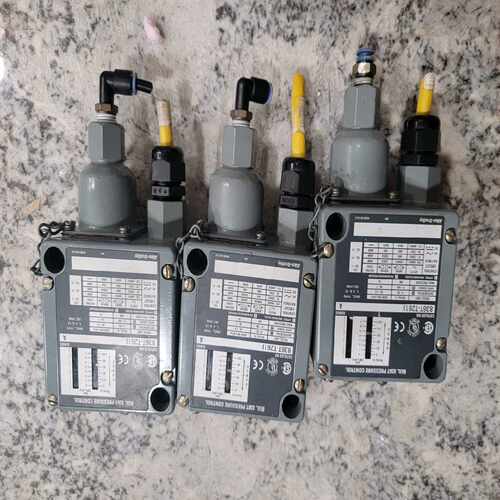 A-B 836T-T261J 余货  成色好 欢迎议~询价