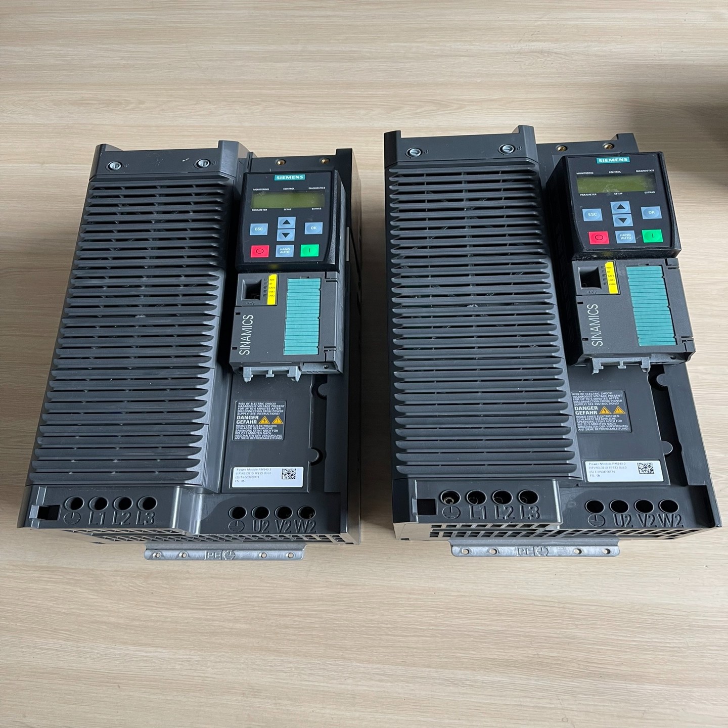 西门子变频器185KW全新未使用的6SL3210-1PE2(瓠子电子)