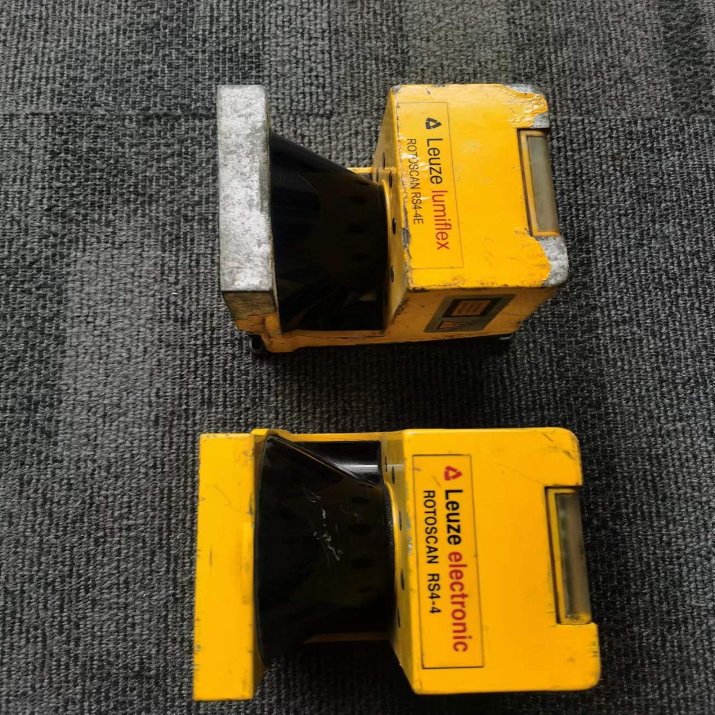 Leuze lumiflex RS4-4 安全激光扫描仪~询价