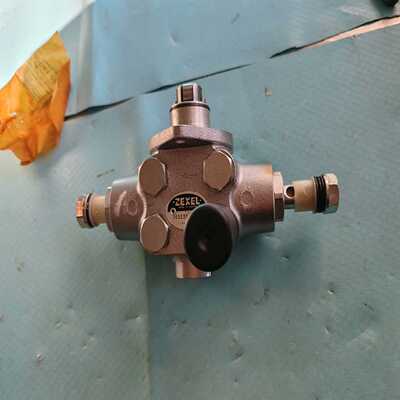 三菱大功率输油泵总成，ZEXEL  105235-1581，（宝染商铺）