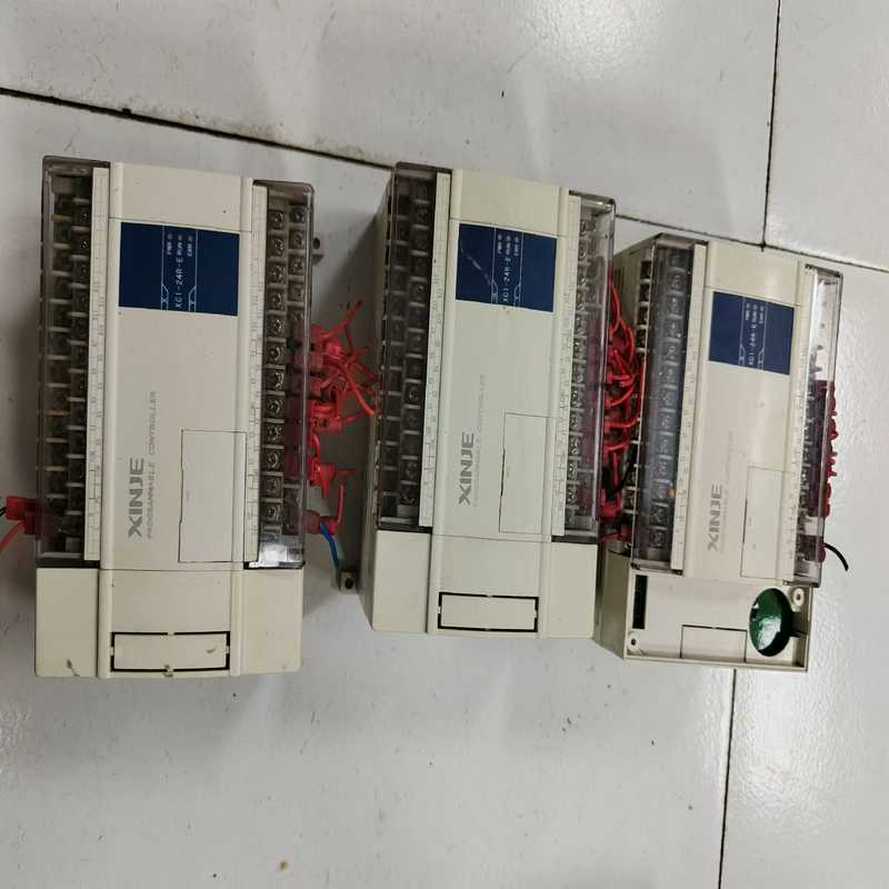 信捷PLC，XC1-24R-E，实图拍摄，功能正常，260一(通通配件）