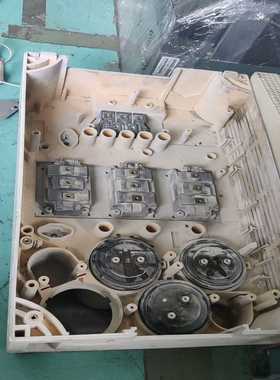 伦茨EVF8224-E 底座一套，除了驱动板其他都在。议价~询价