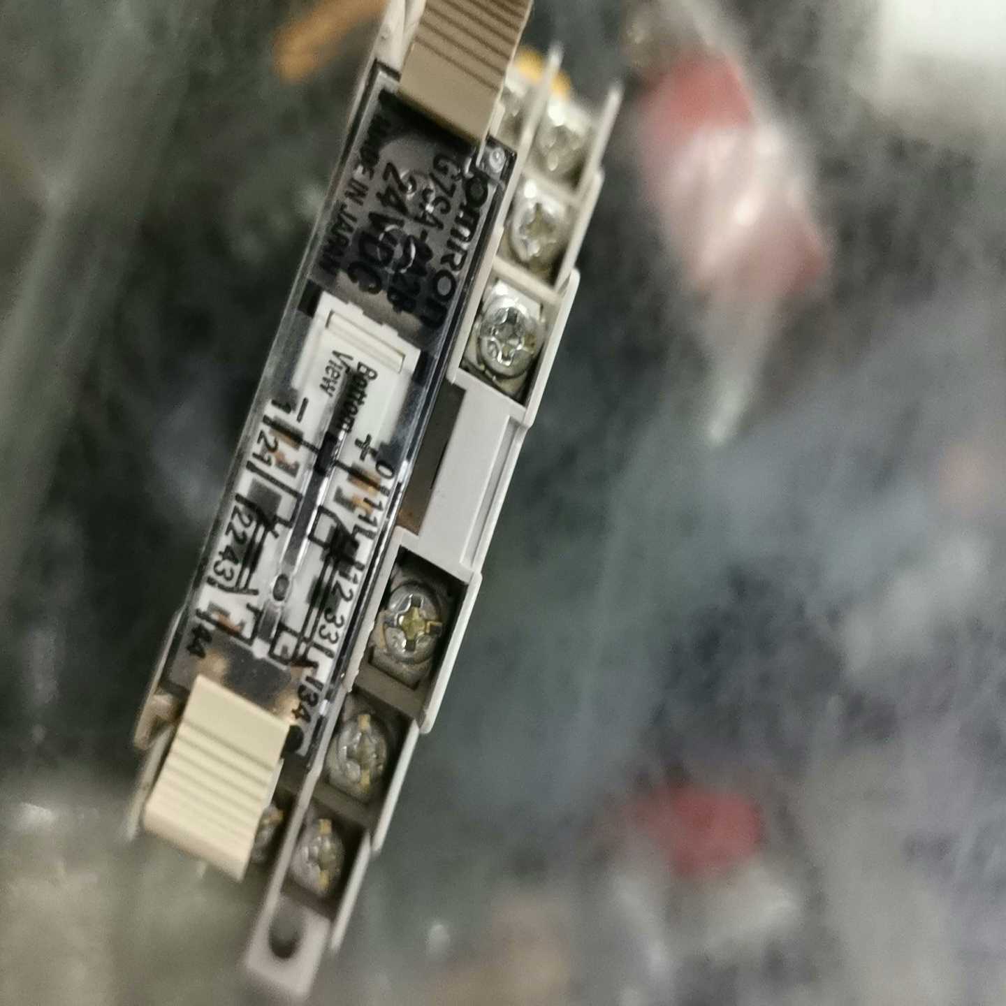 继电器G7SA-2A2B，配座P7SA-10F，24V询价