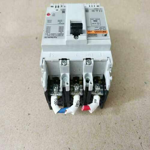 富士塑壳断路器，型号BW32AAG 3P 20A ，功能~询价