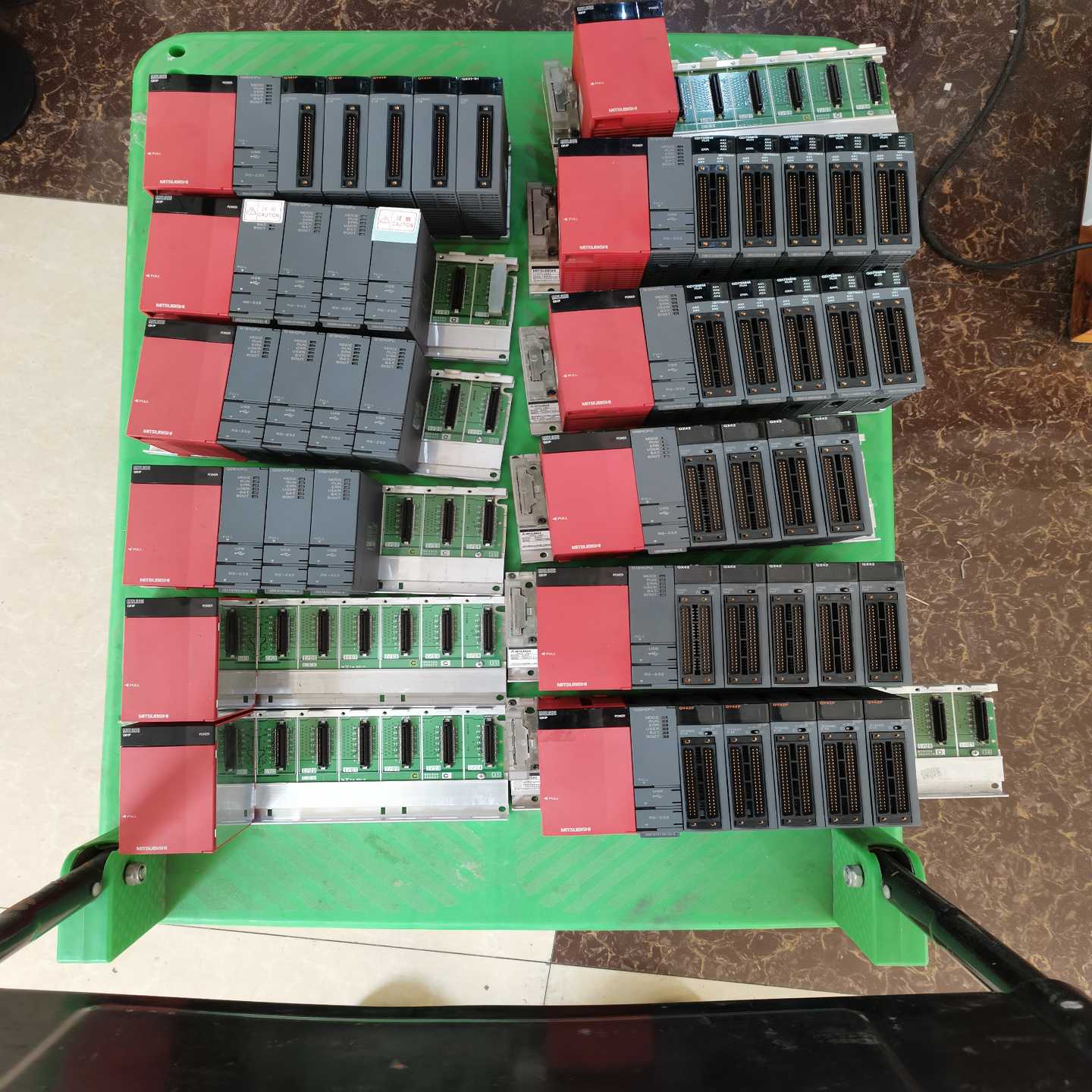 Q00CPU，Q01CPU，Q02CPU，Q02HCPU，三