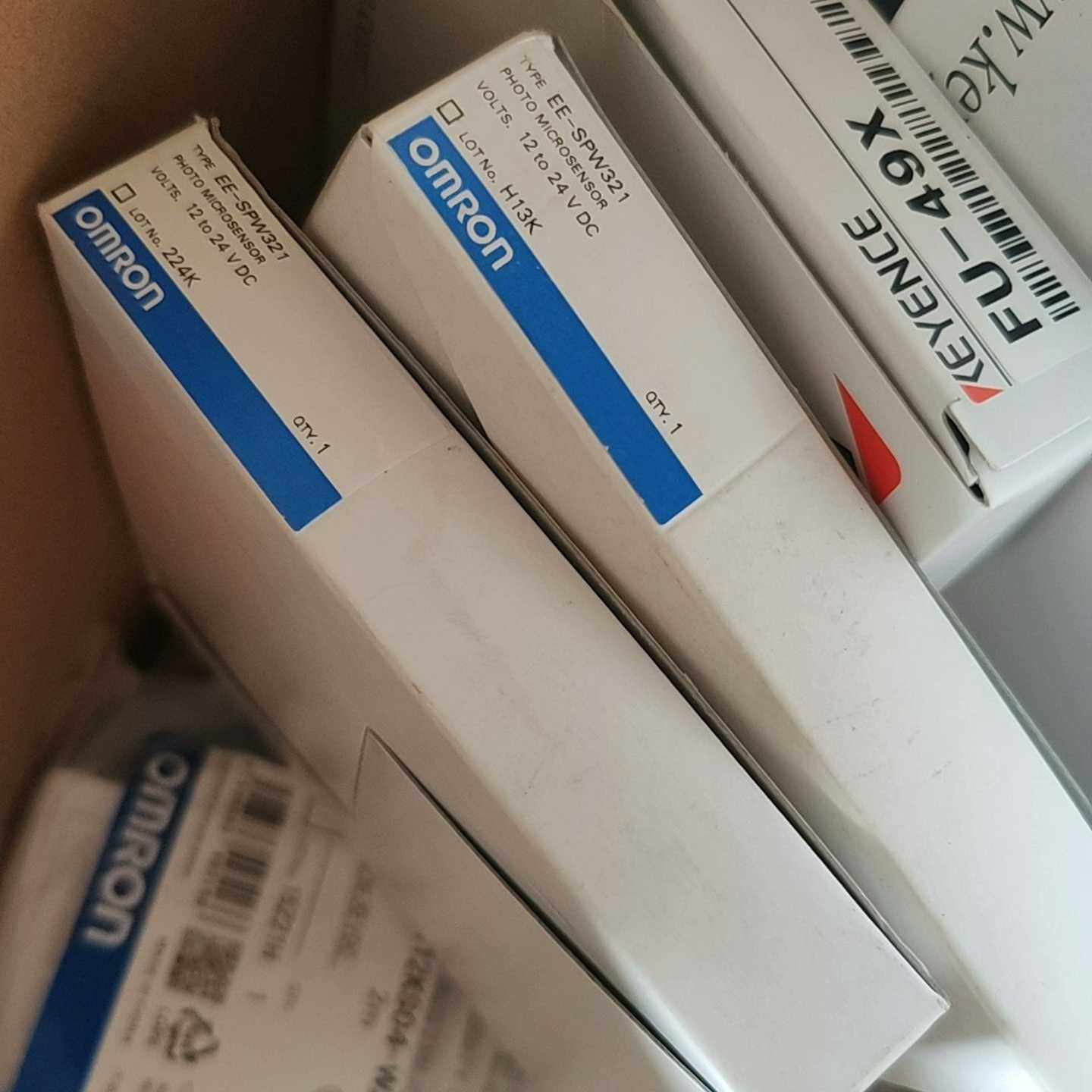 颜色传感器，EE-SPW321，只剩2个询价