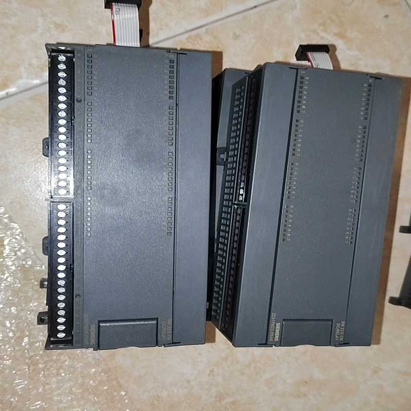 (询价)模块，223-1PM22。四个成色很新，实物图，少了盖