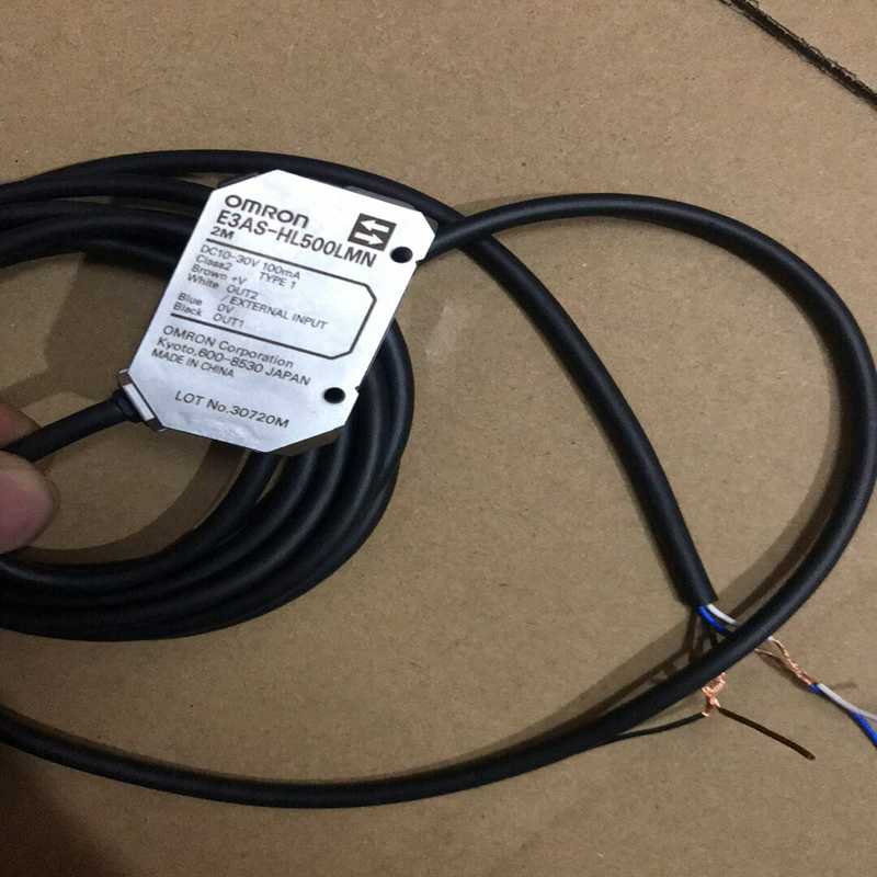 E3AS-HL500LMN光电传感器，无包装。~议价