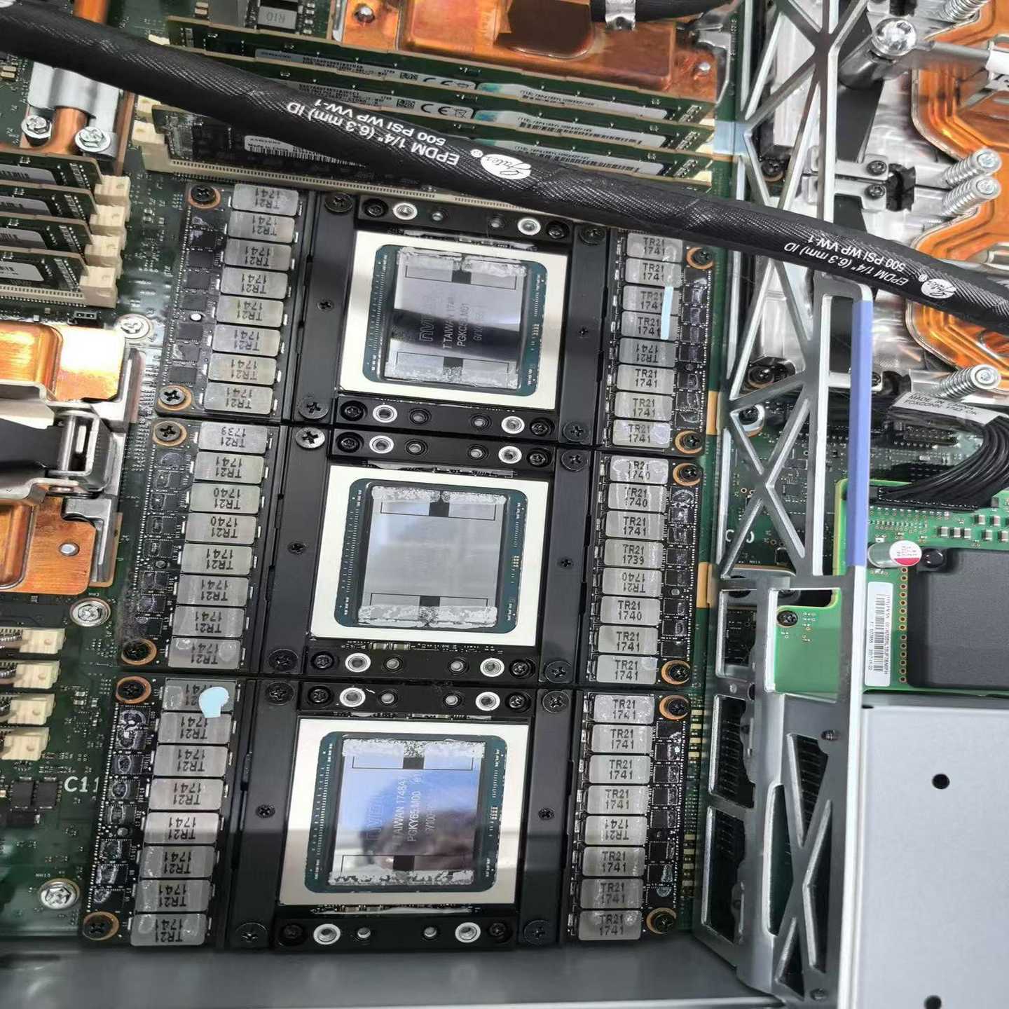 询价~NVIDIA Tesla V100/NVLINK AI推理深