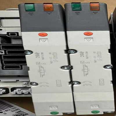 vqc4401-51 和底座vvqc4000的底座（电子设备）