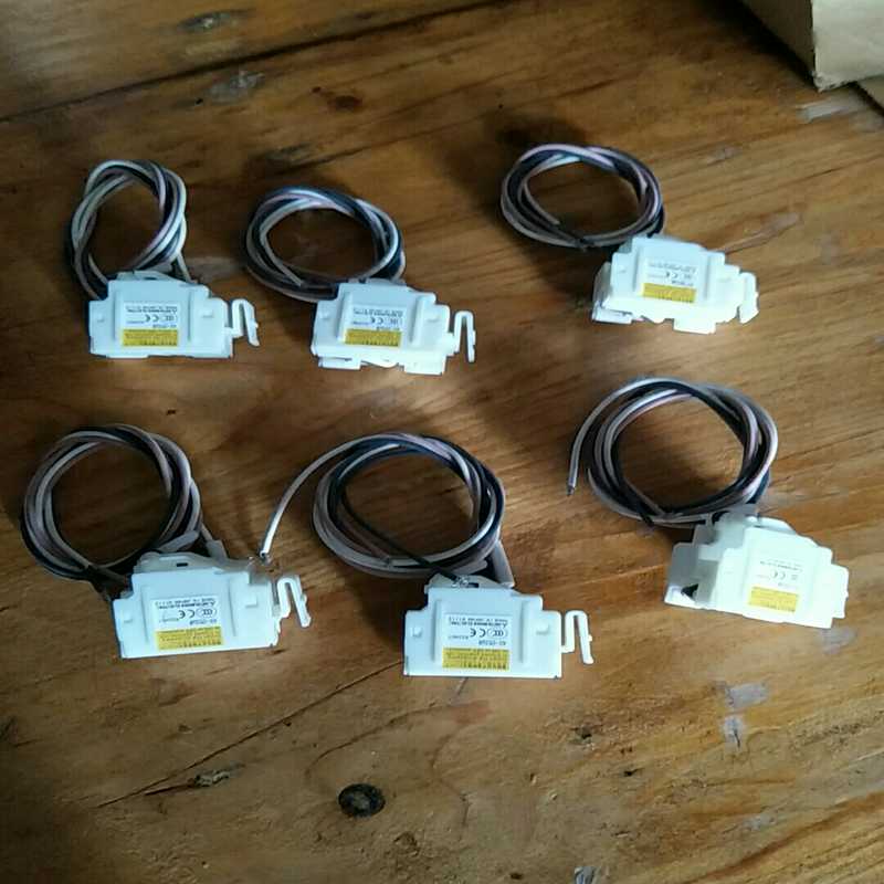 议价三菱NV/NF报警开关 AX-05SWR