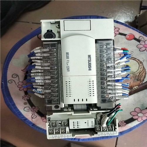 三菱PLC  FX2N-32ER  AX0N-8EX-ES~询价