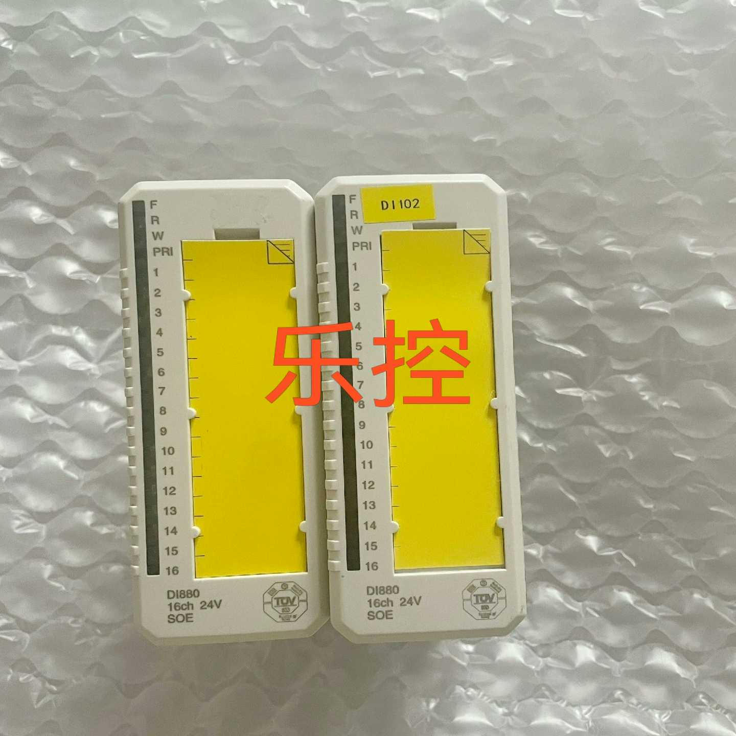 议~ABB模块,型号DI880,,成色如图。