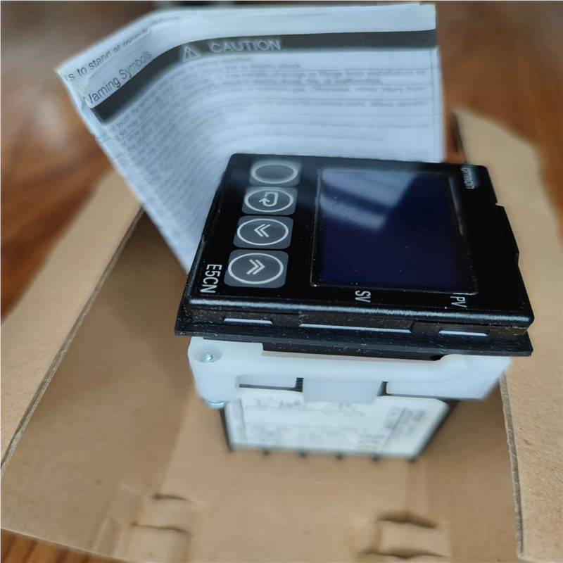 议~E5CN-R2TD AC/DC24V 温控器未使用，