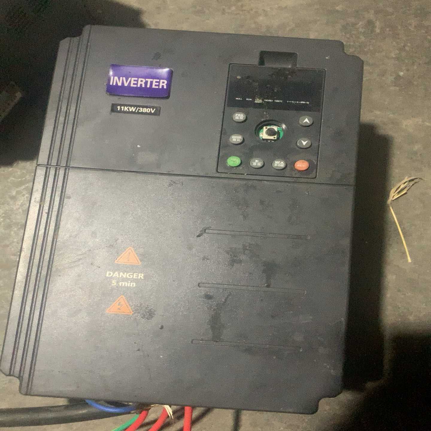 变频器LC400E-11G/15P，成色如图，功能。（地坛设备）