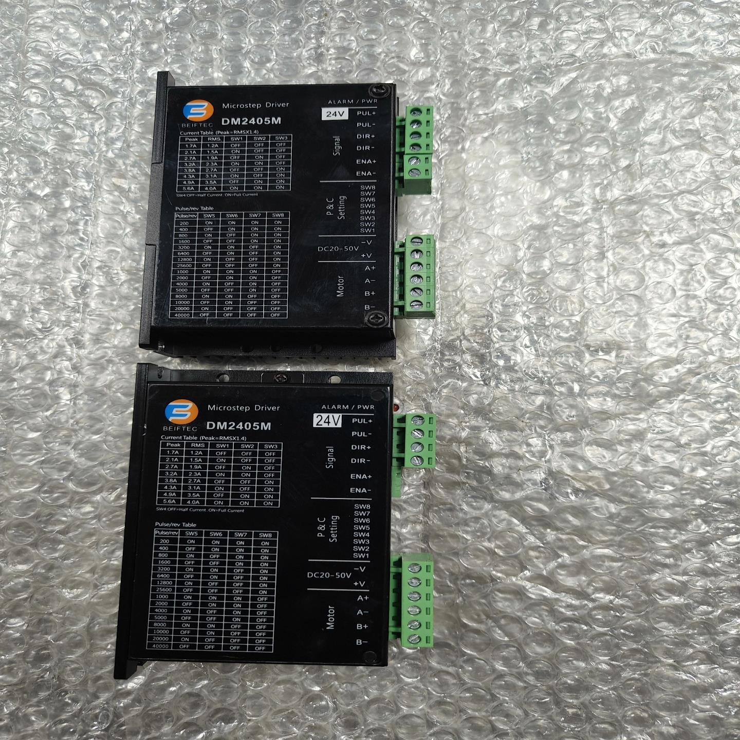 倍福步进驱动器DM2405M，两个。询价
