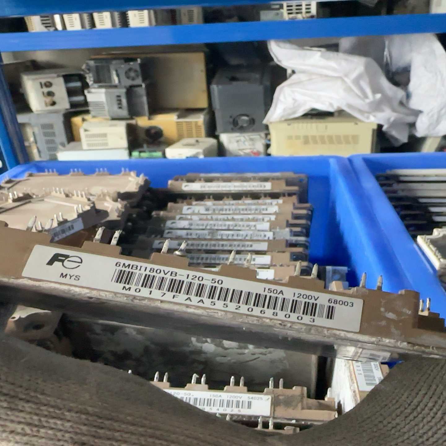 富士模块 6MBI180VB-120~询价