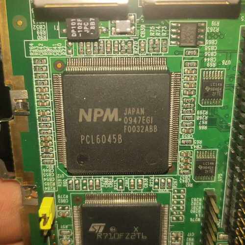 NPM PCL6045B R710FZ2T6 LCMXO12~询价