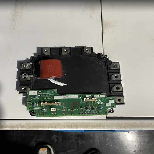 CM150MXL-24SC三菱变频器A840-30KW拆~询价