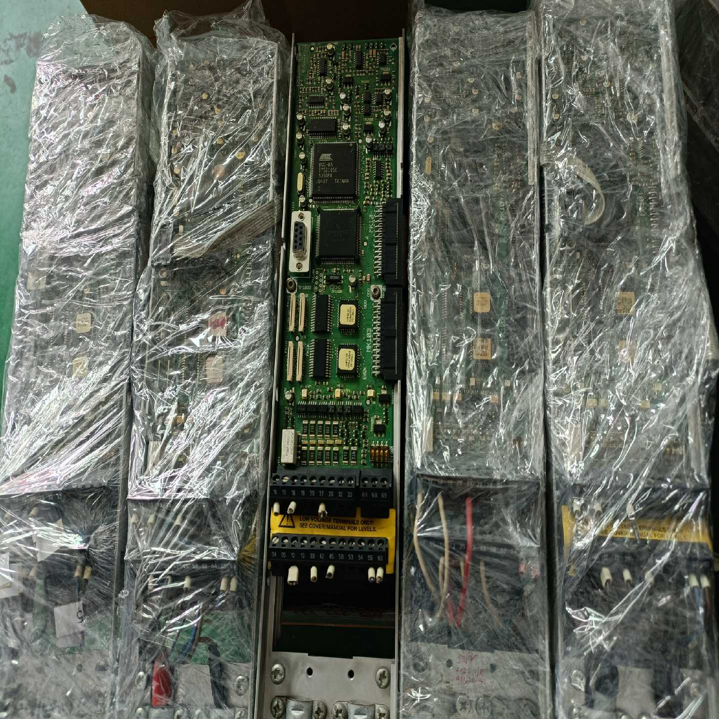 议~丹佛斯变频器主板175Z1528 DT8/R4