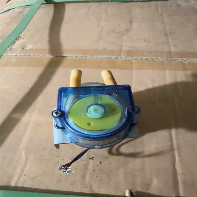 拆机的，蠕动泵，不含运费（耶耶电子）